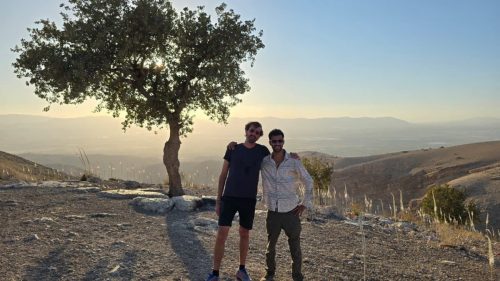 6a342775-345d-4754-bff3-613a6ce5b527